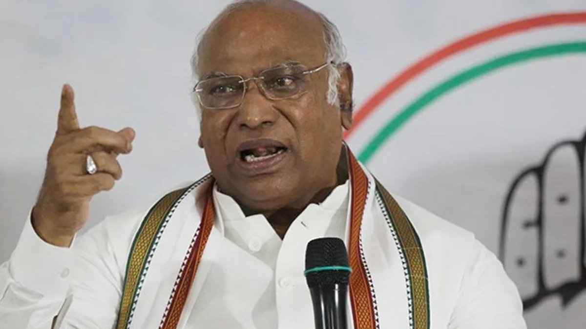 'आदिवासियों की कल्याण के लिए नहीं, बल्कि वोट के लिए बनाया राष्ट्रपति', मोदी पर बरसे खरगे