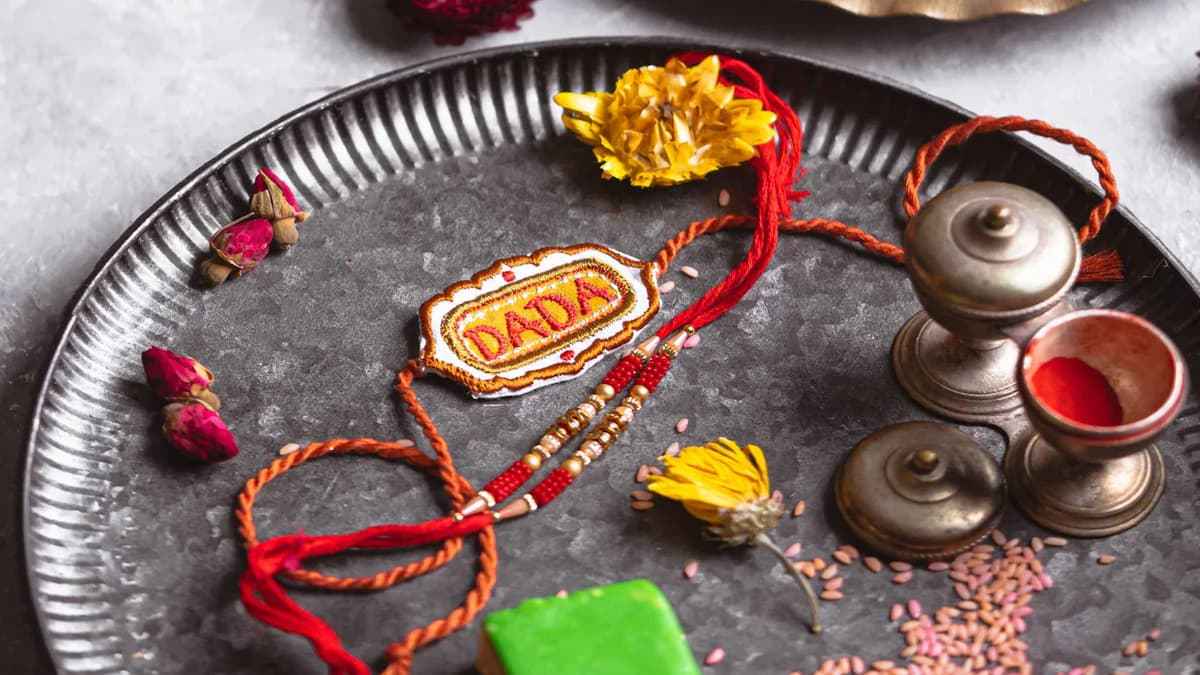 पूरे 100 वर्ष बाद आज पंचमहायोग में मनेगा रक्षाबंधन का पर्व, भाई-बहनों के लिए रहेगा अत्यधिक शुभ