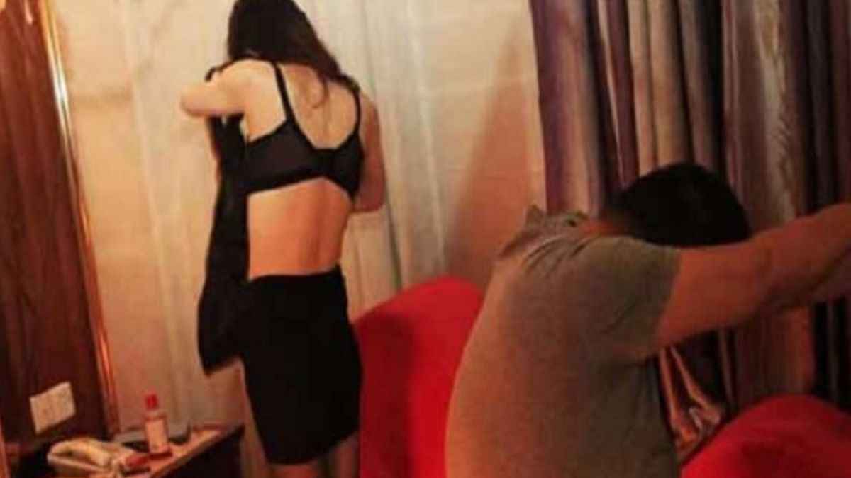 व्हाट्सऐप पर डील, एक रात के 7 हजार; गाजियाबाद सेक्स रैकेट की पीड़िताओं ने पुलिस को सुनाई आपबीती