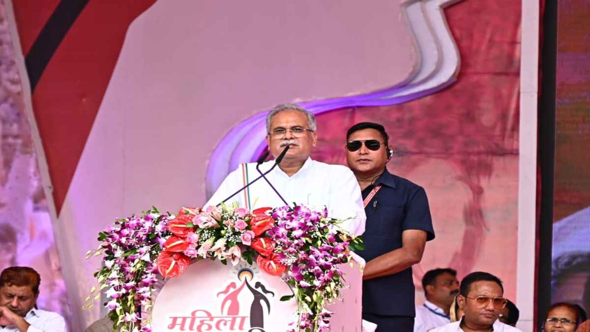 महिला समृद्धि सम्मेलन: महिलाएं सबसे आगे, चाहे घर का काम हो या ऑफिस; सीएम बघेल