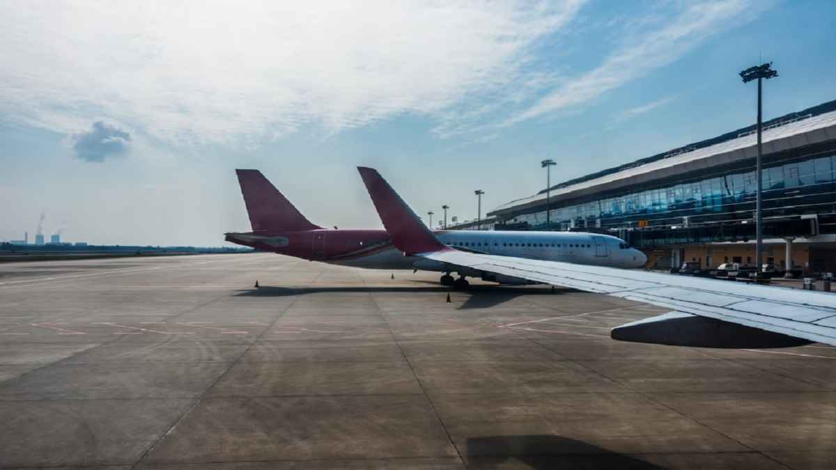 क्रू मेंबर की एक हरकत से शर्मिंदा हुआ एयर इंडिया, पैसेंजर से मांगनी पड़ी माफी