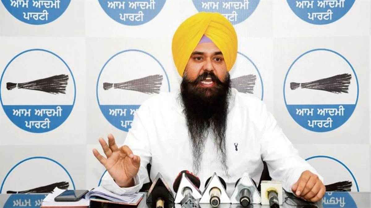 AAP नेता ने कहा-750 किसानों की मौत की जिम्मेदार BJP कर चुकी SAD से गठबंधन, बस इतनी सी कसर बाकी