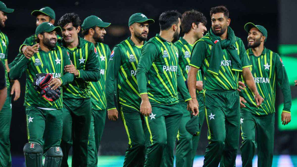 IND vs PAK: पाकिस्तान ने किया प्लेइंग इलेवन का ऐलान, टीम इंडिया के खिलाफ उतरेगी बाबर आजम की ये सेना