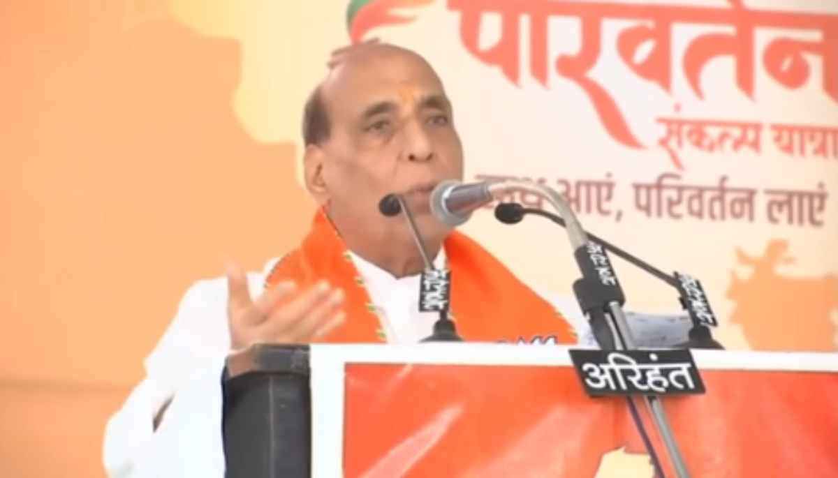 राजनाथ सिंह ने रामदेवरा से परिवर्तन यात्रा को दिखाई हरी झंडी, बोले- राहुलयान की न तो लाॅन्चिंग हो पाई और न लैंडिंग