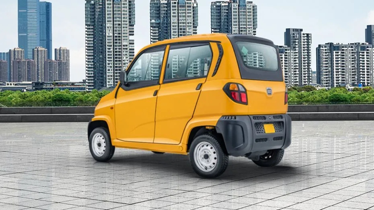 2023 Bajaj Qute electric car