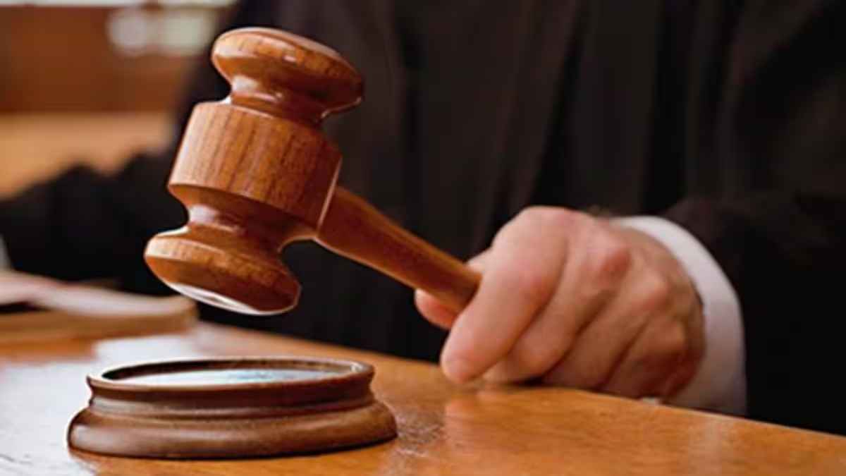 12 साल की बच्ची ने जीता कोर्ट केस, मां के खिलाफ जज ने सुनाया फैसला, पिता की हो चुकी मौत