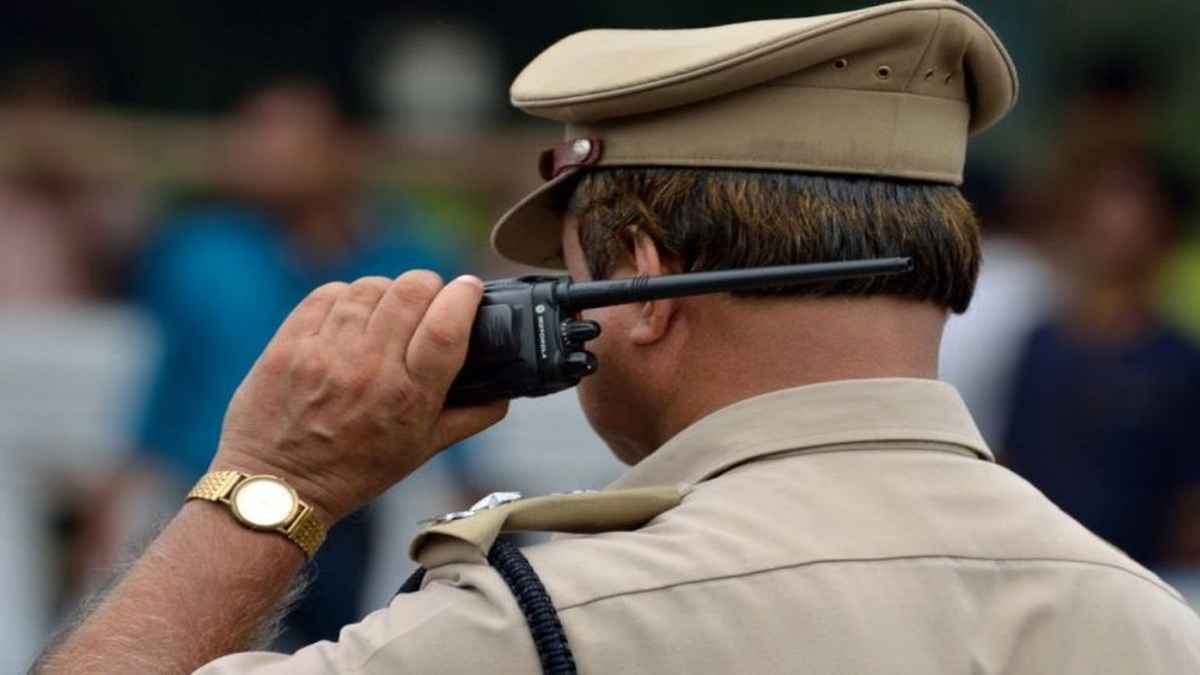 34 हजार रुपये दो, पूरा थाना किराये पर लो; इंस्पेक्टर से दोगुना है ट्रेंड कुत्ते का रेट