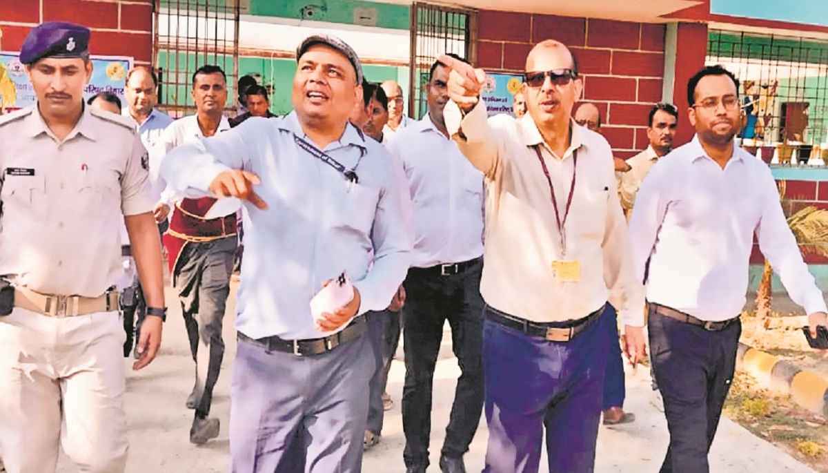 Bihar Education Department 3 Lakh Name Cut Missing From School