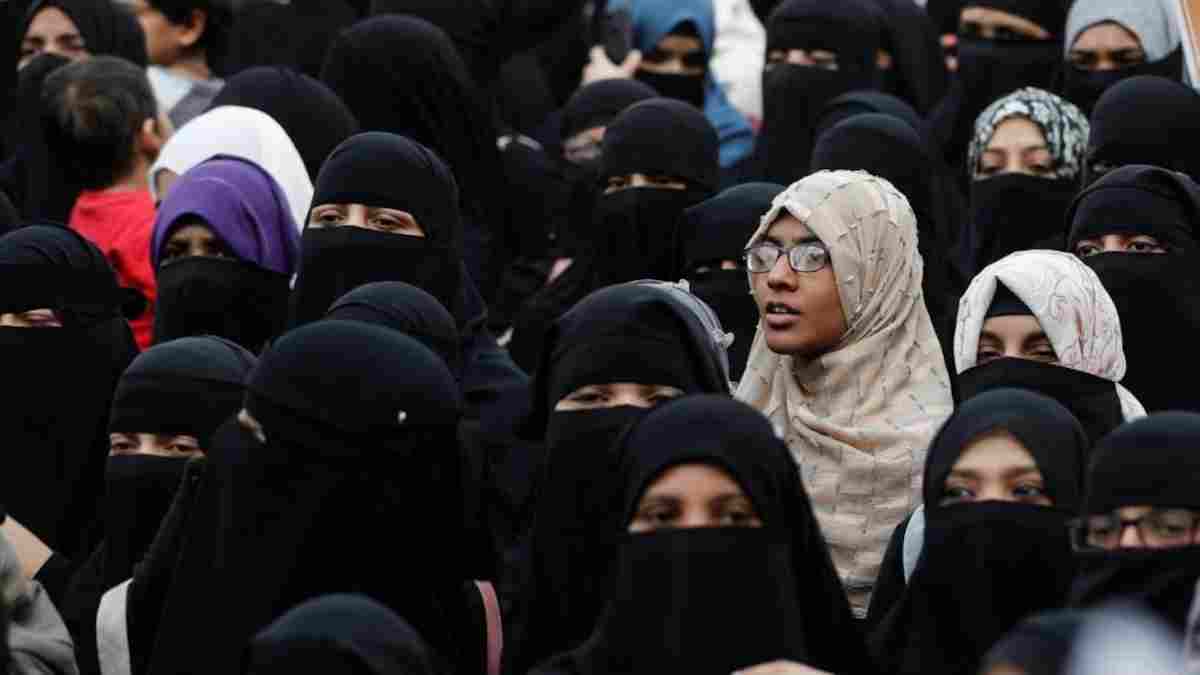 Iran New Dress Code Bill hijab Law for Women and Men