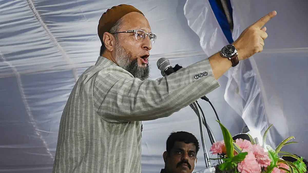'जमानत बचाना मुश्किल हो जाएगा', ओवैसी की चुनौती पर कांग्रेस का पलटवार