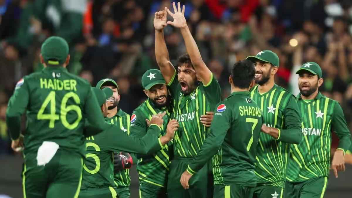 ICC Rankings: बिना मैच खेले भारत से आगे निकला पाकिस्तान, टीम इंडिया को नंबर 1 पर आने के लिए करना होगा ये कमाल