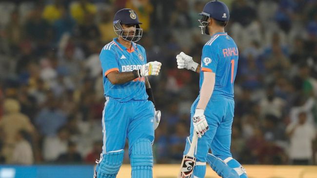 IND vs AUS 1st ODI Mohammed Shami Bowling Suryakumar Yadav KL Rahul Batting