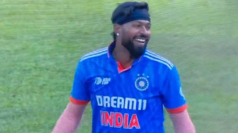 IND vs NEP Hardik Pandya Hugged Umpire Ruchira Palliyaguruge