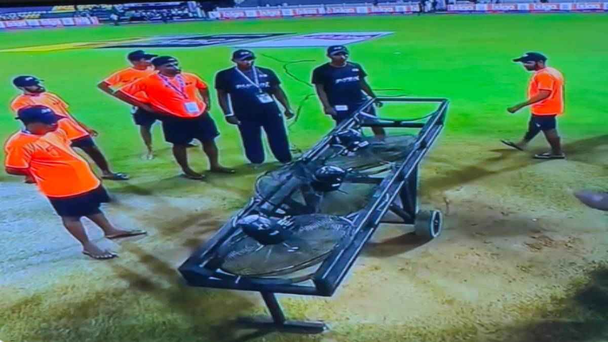 Asia Cup 2023: गजब का इनोवेशन! IND vs PAK मैच के दौरान मैदान पर पहुंचे पंखे, अश्विन भी हैरान