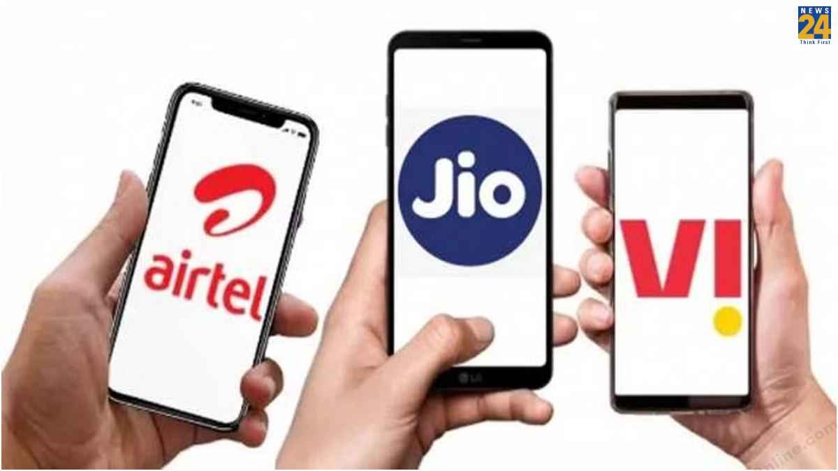 Jio vs Airtel vs Vi: 84 दिनों की वैधता के साथ आते हैं कई प्लान, जानें किसका सबसे सस्ता?