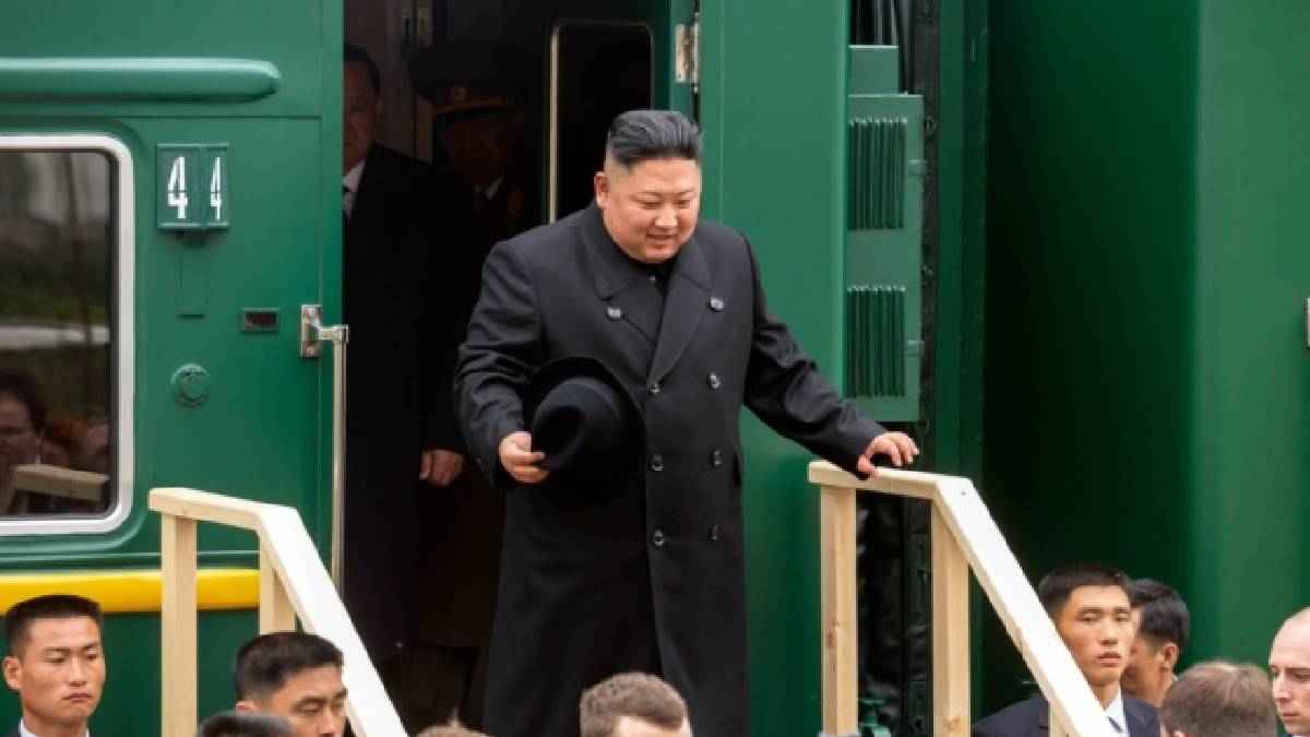 Kim Jong Un luxurious bulletproof private train know the features Kim Jong Un luxurious bulletproof private train know the features