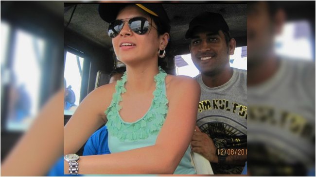 MS Dhoni Throwback Photo With Sakshi Dhoni Goes Viral, Suryakumar Yadav Reacts