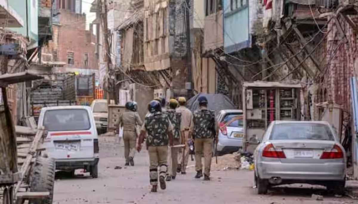 महाराष्ट्र के सतारा में दो समुदायों के बीच झड़प का मामला: आज भी इंटरनेट रहा बंद, 100 से अधिक FIR दर्ज