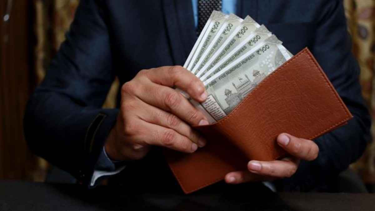 गुड न्यूज! 1 करोड़ कर्मियों की सैलरी बढ़ी; जानें मोदी सरकार ने कितना बढ़ाया महंगाई भत्ता?