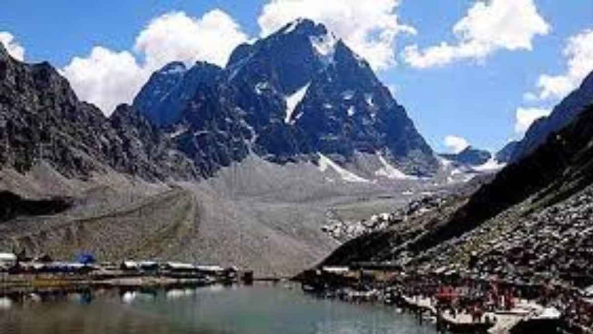 मणिमहेश यात्रा में पंजाब के दो श्रद्धालुओं की मौत, एक खाई में गिरा तो दूसरे को नहीं मिली पूरी प्राणवायु