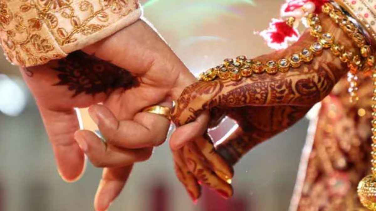 प्यार की खातिर मुस्लिम लड़की ने बदला धर्म, अर्जुन से बोली-अब हम तेरे, मुस्कान बनकर लिए सात फेरे