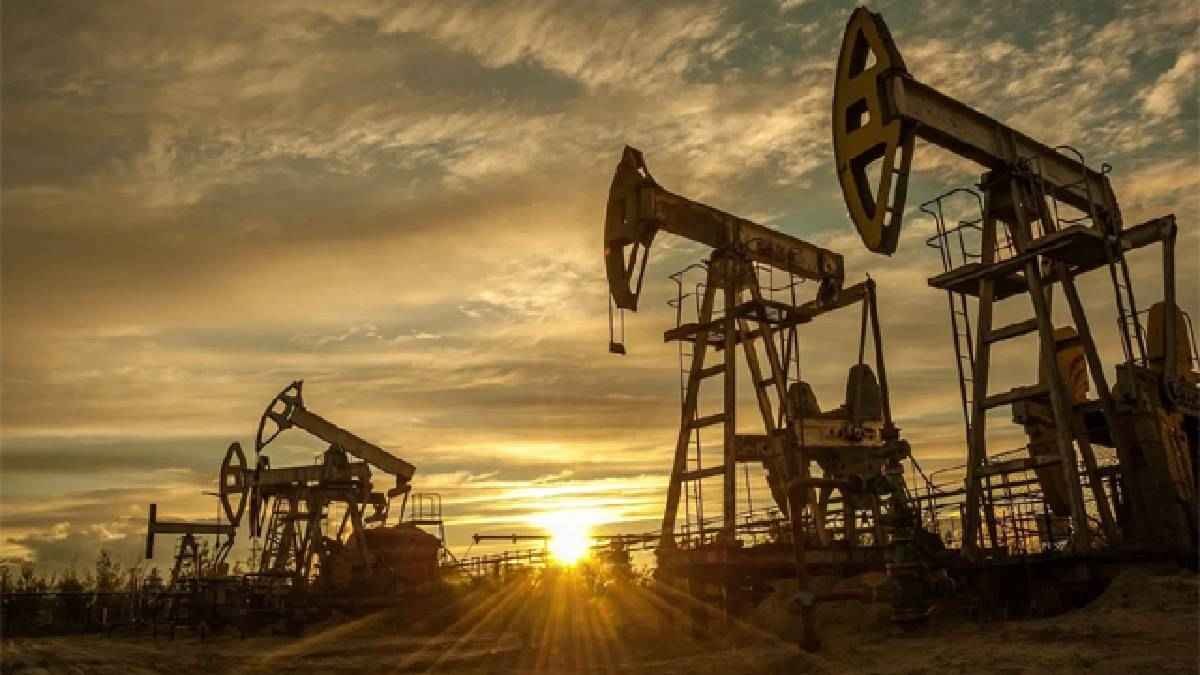 क्या फिर बढ़ेंगे पेट्रोल-डीजल के दाम? ये दो कारण त्योहारी सीजन में बढ़ा सकते हैं महंगाई