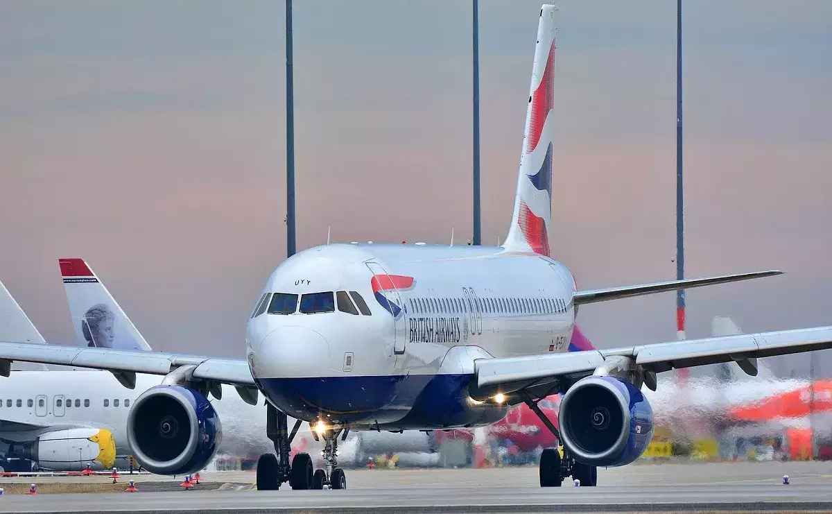 SHortest Plane Rout