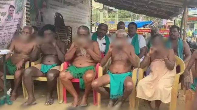 Tamil Nadu Farmers, Tamil Nadu Farmers protest, Farmers protest with rates, Tamil Nadu News, Kaveri Dispute, Tamil Nadu Govt