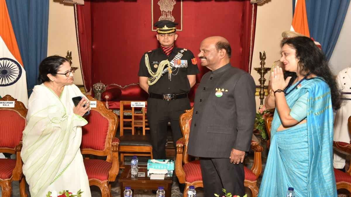 'मैं राजभवन के सामने धरना दूंगी...', सीएम ममता बनर्जी ने राज्यपाल सीवी बोस पर लगाए गंभीर आरोप