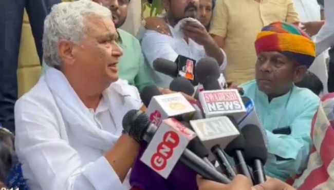 Woman Paraded Nude In Rajasthan, Kirori Lal sitting on dharna