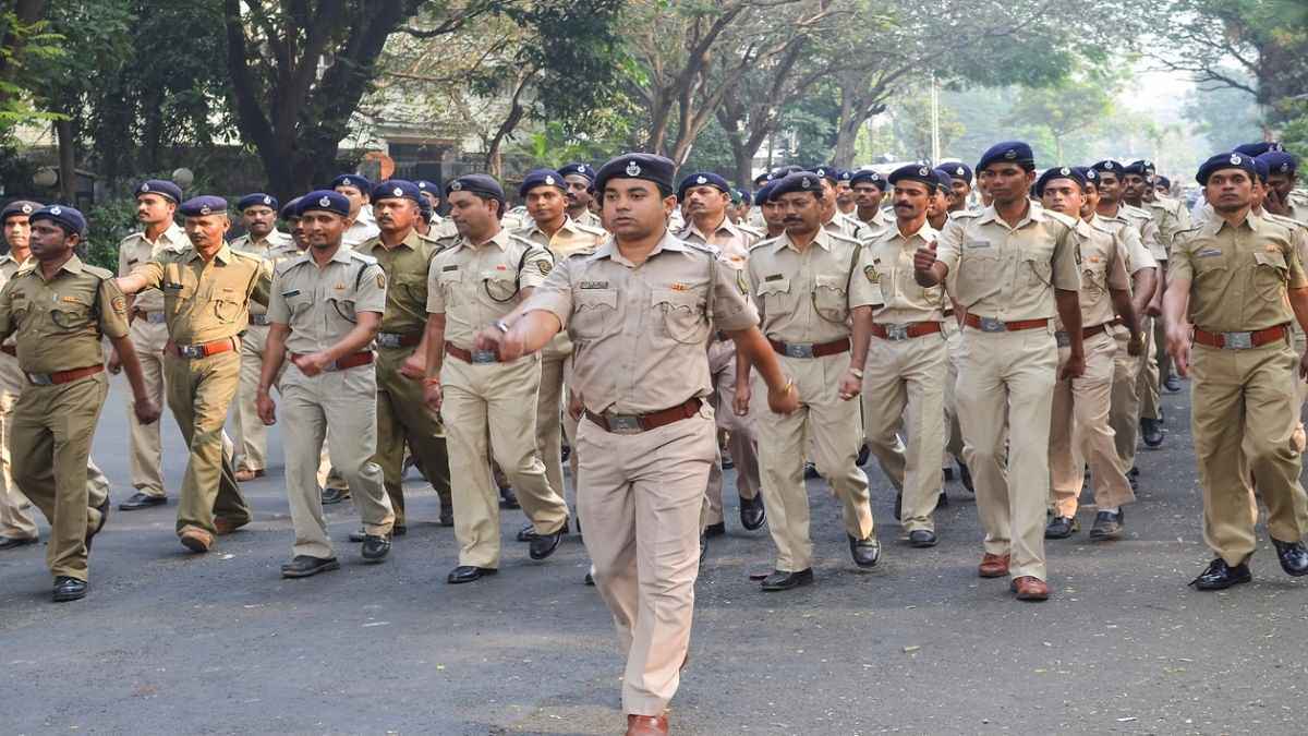 लड़कियां बनीं लड़के, लड़के बने लड़कियां, अजब-गजब वजह से बिहार पुलिस कांस्टेबल भर्ती के करीब 46 हजार आवेदन फॉर्म हुए रद्द