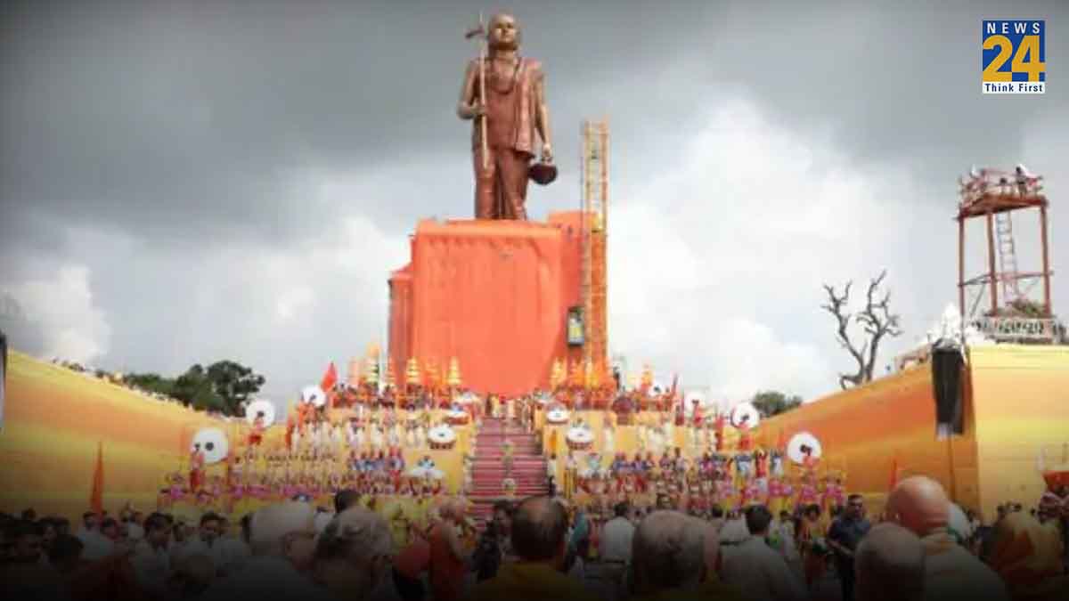 Adi Shankaracharya Statue