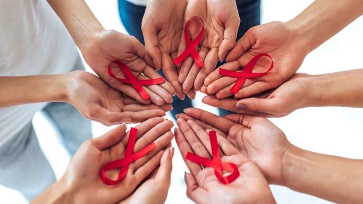आर्मी हॉस्पिटल में HIV पॉजिटिव जवान को 12 साल बाद पता लगी बीमारी, सुप्रीम कोर्ट ने डेढ़ करोड़ मुआवजा देने के आदेश दिए