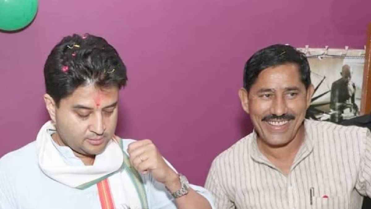 ज्योतिरादित्य सिंधिया समर्थक इस मंत्री के खिलाफ उठे विरोध के सुर, कार्यकर्ताओं ने केंद्रीय मंत्री से की शिकायत