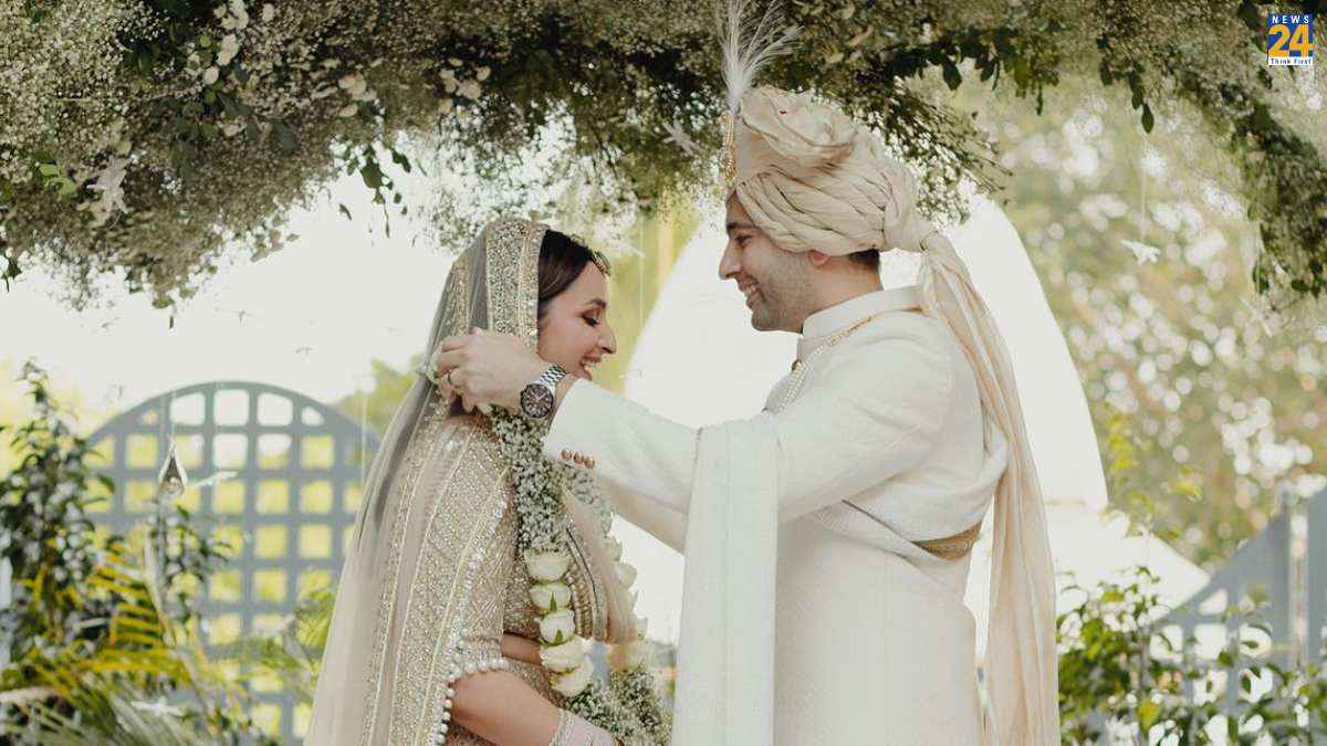 Parineeti Chopra Wedding Dupatta Parineeti Chopra Wedding Dupatta