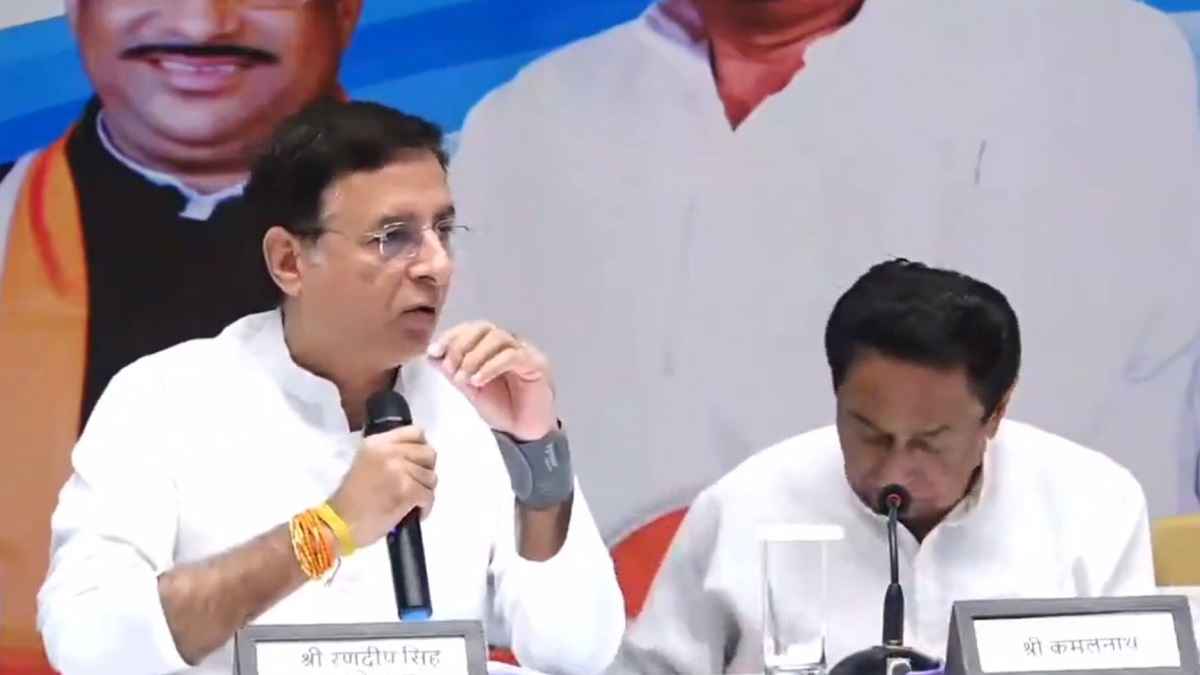 MP चुनाव: रणदीप सुरजेवाला की घोषणा से सियासी पारा चढ़ा, भाजपा के दांव पर कांग्रेस की बड़ी चाल