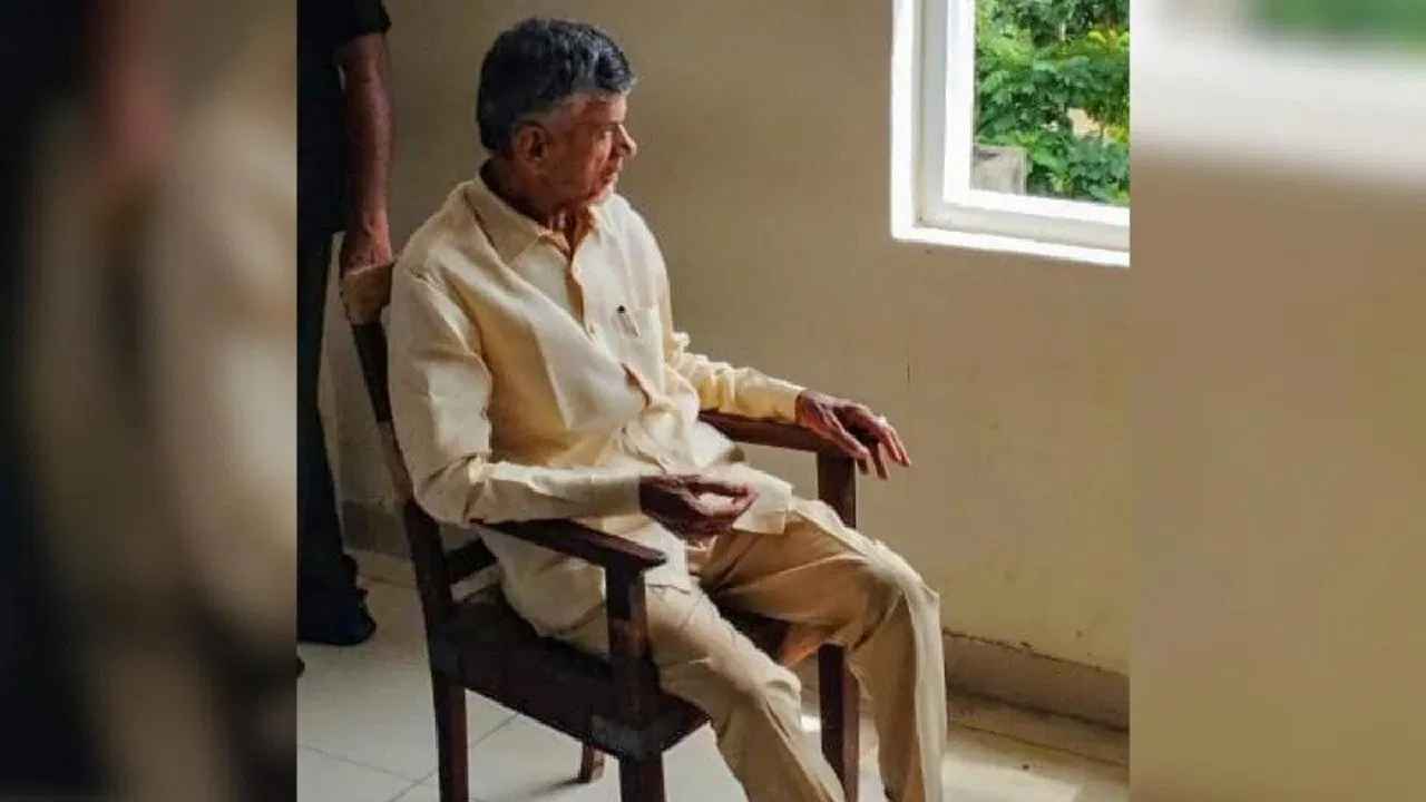 AP F CM CBN
