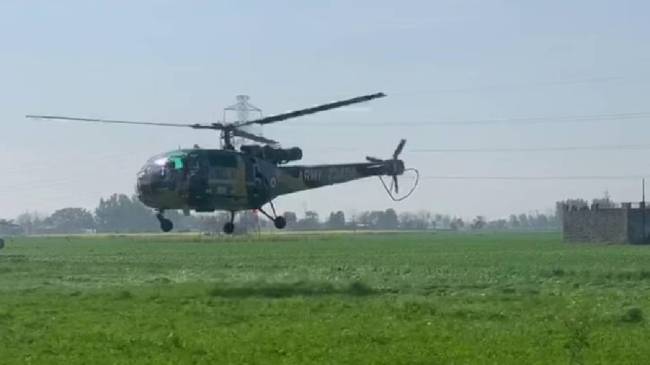 Army Chopper Chetak Emergency Landing In Prayagraj