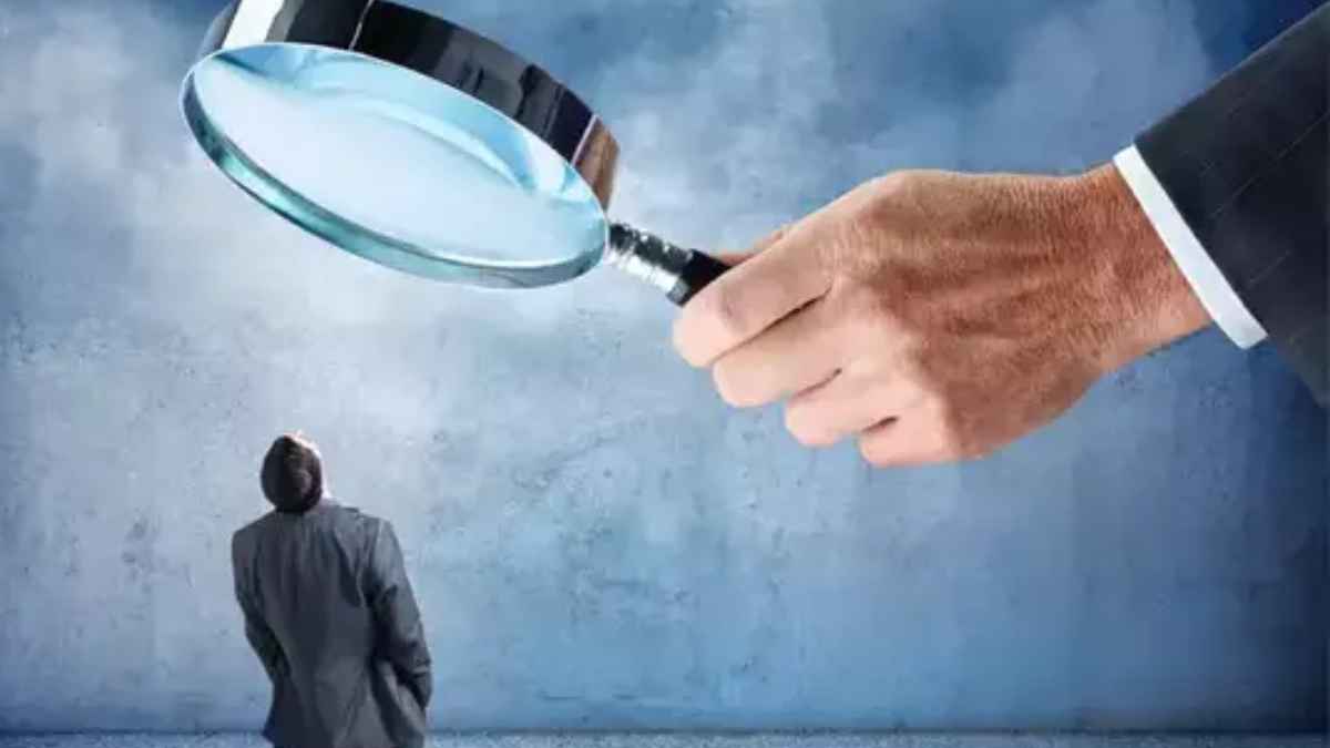 लोन नहीं चुकाया, बैंक ने कर दिया लुक आउट नोटिस जारी तो फिर क्या होगा? पढ़िए हाईकोर्ट की टिप्पणी