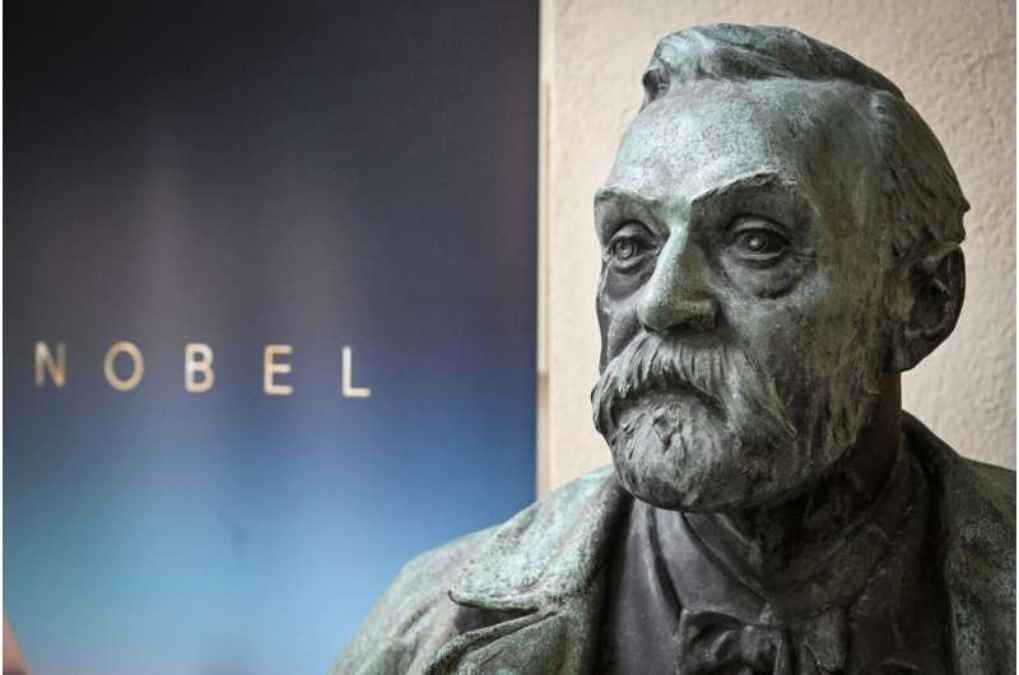 Nobel Prize से Maths कैटेगरी क्यों है गायब? जानें नोबेल पुरस्कार के बारे में और भी कई दिलचस्प बातें