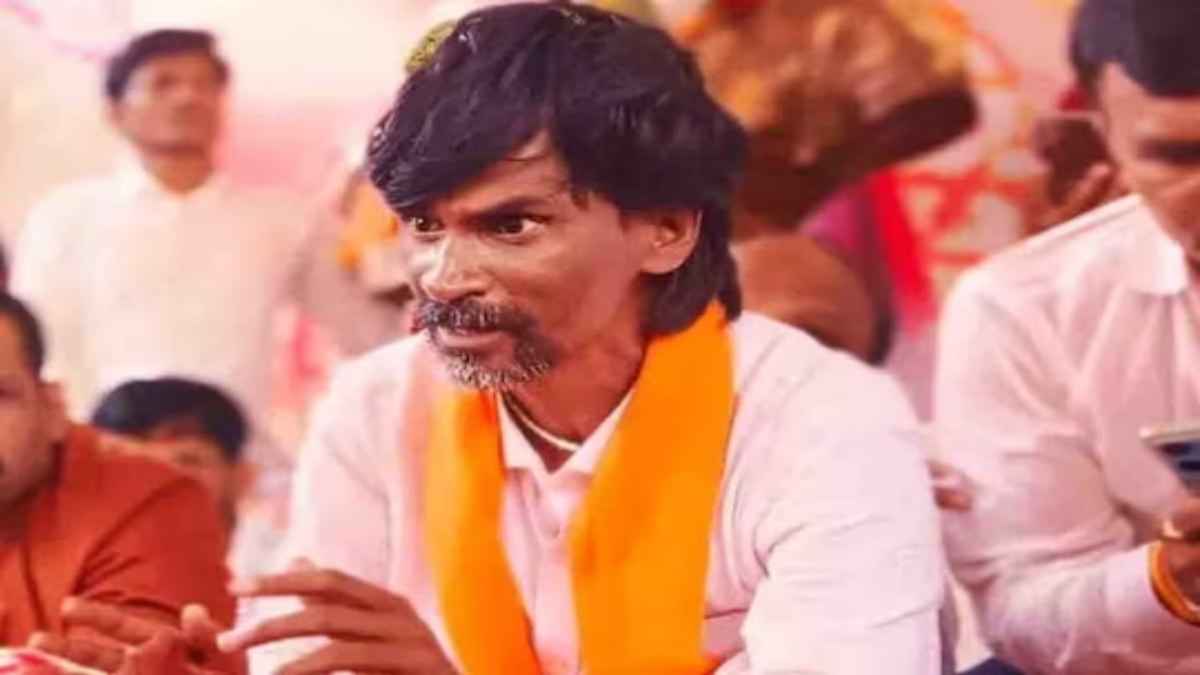 मनोज जरांगे पाटिल के खिलाफ क्यों हुई FIR? धनंजय मुंडे पर दिया था ये बयान