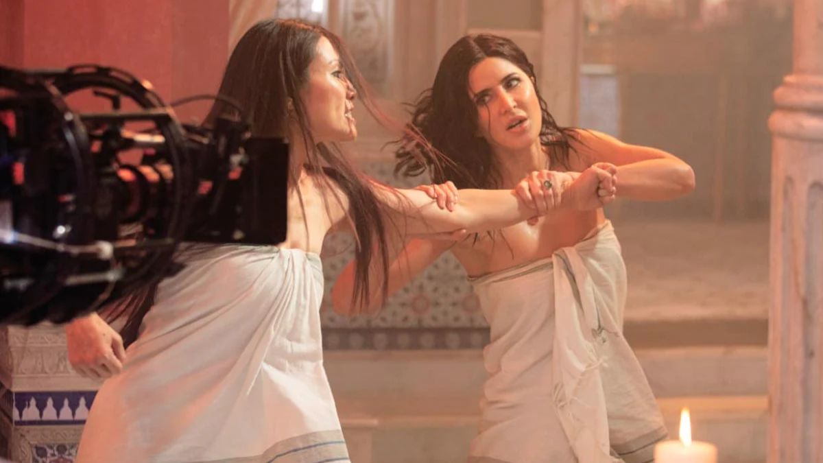 katrina kaif towel fight scene