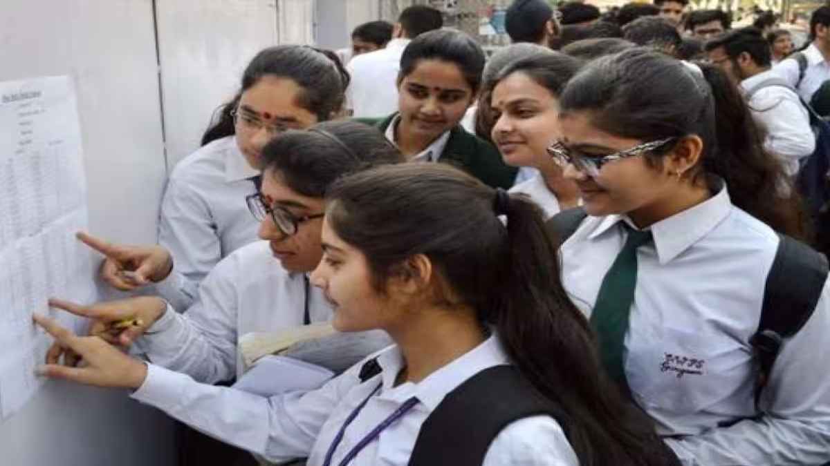 CBSE बोर्ड के 10वीं और 12वीं के छात्रों के लिए खुशखबरी, परीक्षा 2024 फॉर्म जमा करने की डेट बढ़ी, cbse.gov.in.से जुड़े