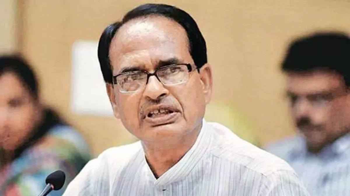 सीएम शिवराज का दिग्विजय पर तंज, बोले- बहन-बेटियों को टंचमाल और आइटम कहने वाले कभी बेटियों का सम्मान नहीं कर सकते