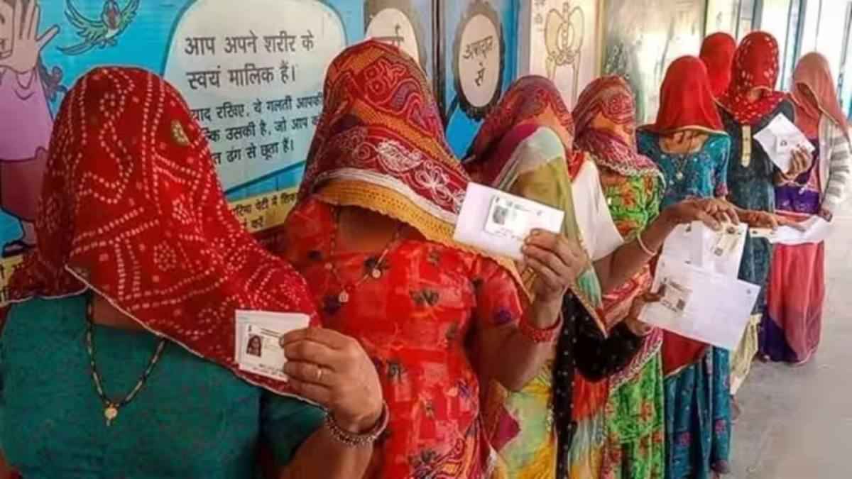"40 गांव-40 साल"; पहली बार मिलेगा वोटिंग का अधिकार, बस्तर के इन गांवों के लिए इलेक्शन क्यों है खास?