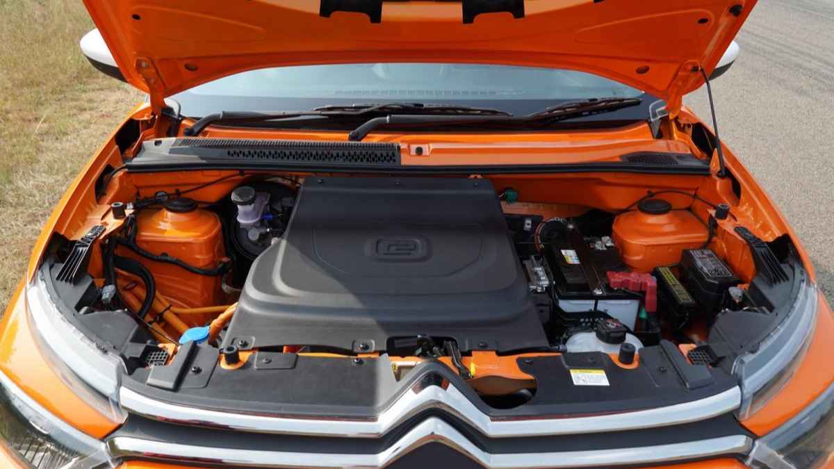 बस 57 मिनट में चार्ज, 12 लाख में ले जाएं Citroen की इलेक्ट्रिक कार