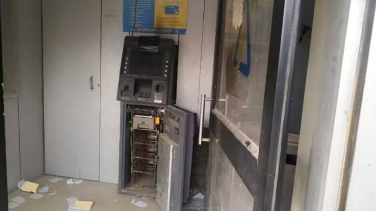 Delhi Minor Boys Tried To Break ATM To Pay Blackmailer