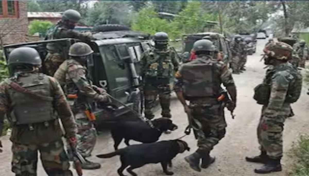 राजौरी में सुरक्षाबलों और आतंकियों के बीच मुठभेड़, सेना का सर्च ऑपरेशन जारी