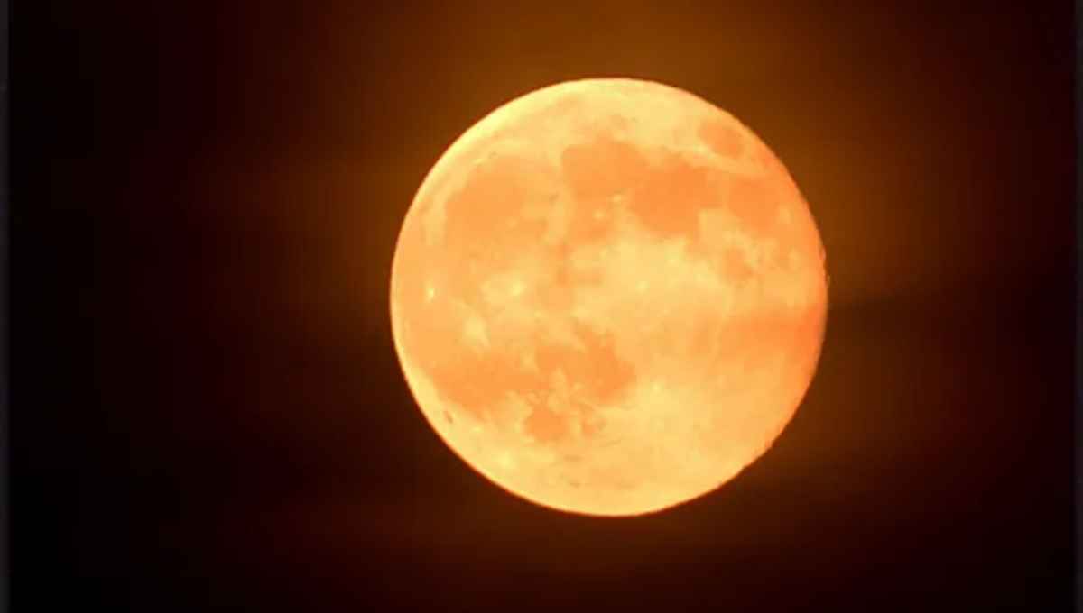 चंद्र गहण के साथ घटेंगी दो और दिलचस्प घटनाएं; हंटर मून देगा दिखाई, सबसे बड़ा ग्रह जुपिटर भी होगा करीब