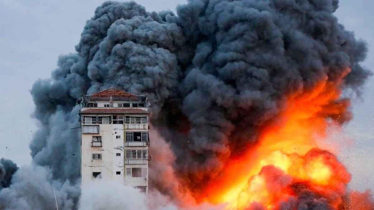 Israel Hamas Conflict: हमास के हमले के बाद इजराइल ने गाजा का किया ऐसा हाल, 10 तस्वीरों में देखें तबाही